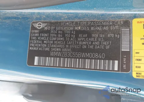 2011 Mini Cooper из США, поврежденный, VIN WMWZB3C55BWM00840